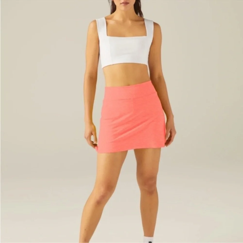 NWOT Beyond Yoga Spacedye Movement Electric Peach Heather Skort Size XS SKU:30 - Picture 1 of 12